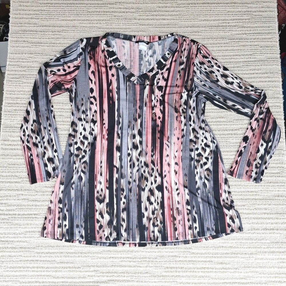 Sz M Heimish USA Pink Leopard Striped Womens Long Sleeve V-Neck Tunic Top Adult